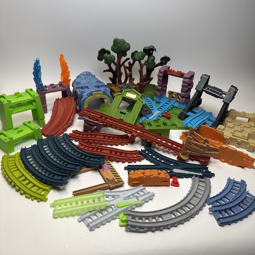 Thomas the train trackmaster - train,