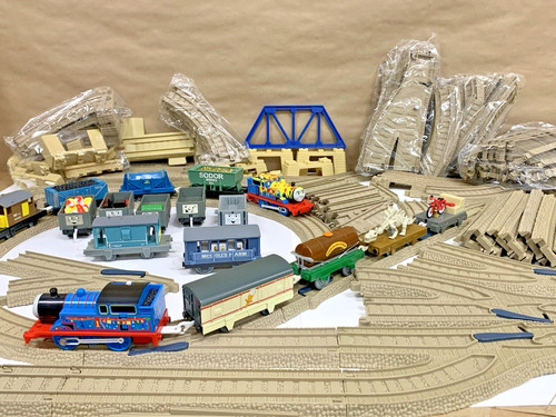 100 thomas train - train, motorized
