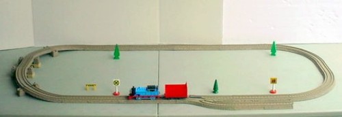 Motorized thomas train track - thomas,