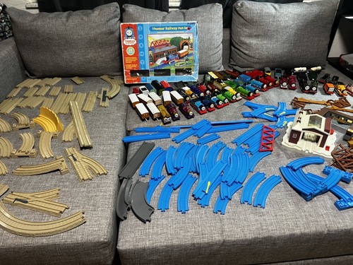 Huge thomas friends train - &,