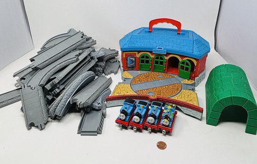 Thomas friends roundhouse - &,