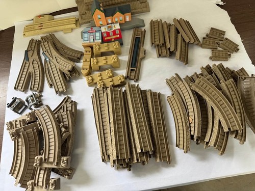 Thomas trackmaster plastic - ,